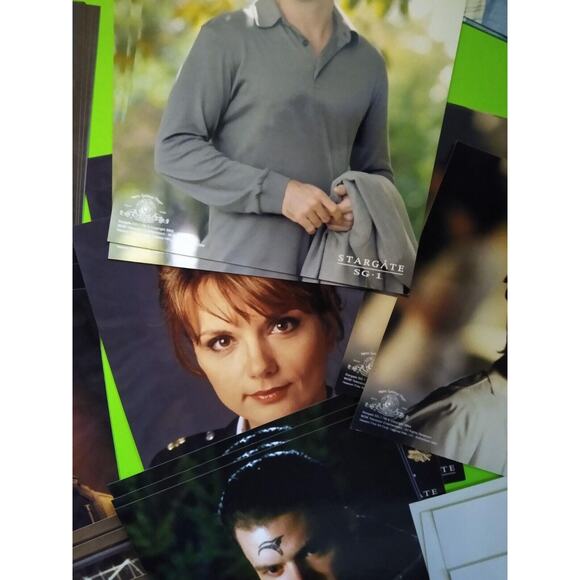 Stargate SG-1 Lot Of 12 ORIGINAL Cast 8x10 Photos Michael Shanks Teryl Rothery - Picture 6 of 8